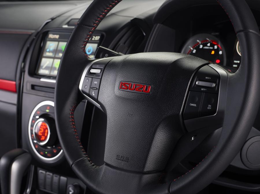 Панель приборов Isuzu D-Max X-Runner Double Cab 2019 года  (AU) (фото 10 из 14)